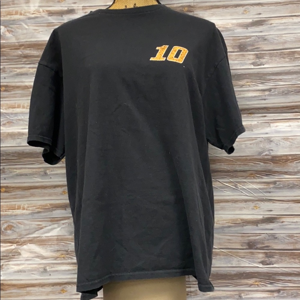 Black graphic tee HH724